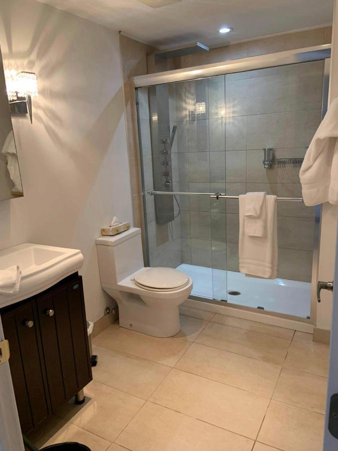 Condo Hotel Au Pied Du Mont Orford Eksteriør bilde