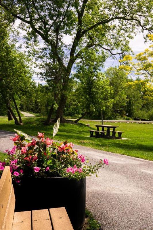 Condo Hotel Au Pied Du Mont Orford Rom bilde